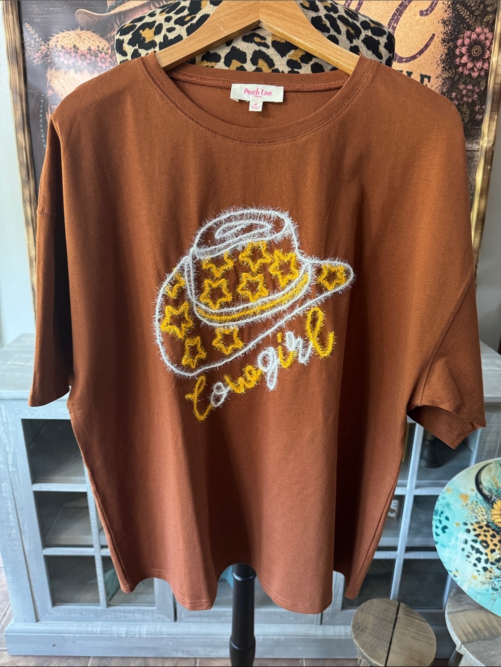 Peach Love California  COWGIRL  Yellow & White Embroidered Tee  Size M/Runs Lg